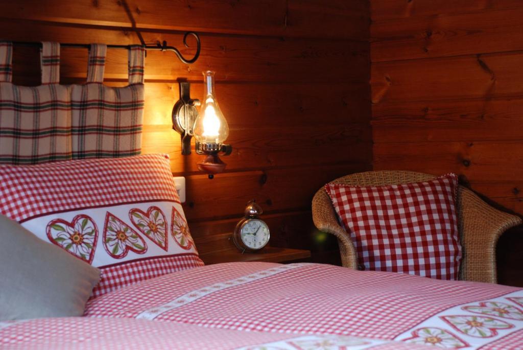 Salzano Basic Rooms Interlaken Room photo